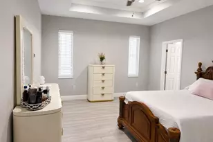 4293 W Humphrey St, Tampa, FL 33614 - Photo 18