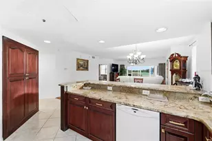 1200 Country Club Dr, Largo, FL 33771 - Photo 30