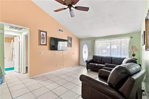 10118 Briarwick Ct, Tampa, FL 33615 - Photo 6