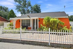 10118 Briarwick Ct, Tampa, FL 33615 - Photo 12