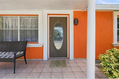 10118 Briarwick Court, Tampa, FL 33615 - Photo 4