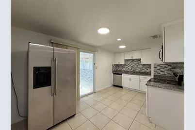 5605 Golden Drive, Tampa, FL 33634 - Photo 10
