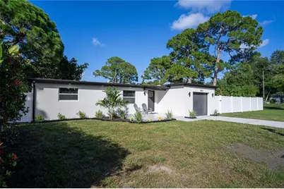 1411 Tyrone Boulevard N, Saint Petersburg, FL 33710 - Photo 2