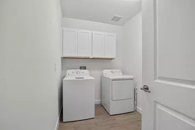 17240 Holly Well Avenue, Wimauma, FL 33598 - Photo 32