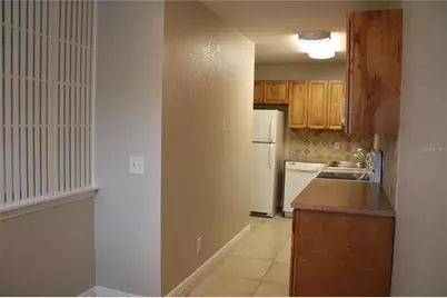 13753 Orange Sunset Drive #202, Tampa, FL 33618 - Photo 8