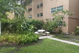 2525 W Bay Dr, Belleair Bluffs, FL 33770 - Photo 18