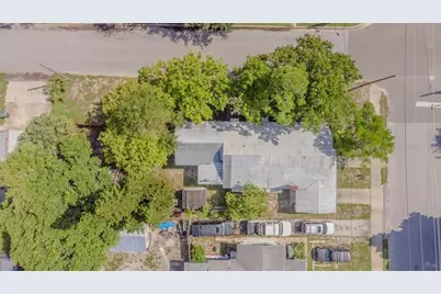 1323 18th Street W, Bradenton, FL 34205 - Photo 2
