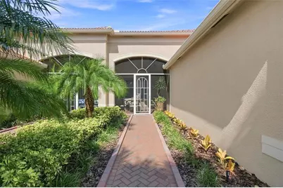 4874 Marble Springs Circle, Wimauma, FL 33598 - Photo 4