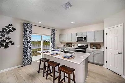 15201 Maude Landing Loop, Wimauma, FL 33598 - Photo 2