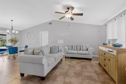 819 Jacaranda Drive, Oldsmar, FL 34677 - Photo 4
