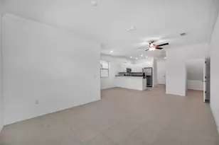 30741 Veridian Wy, Wesley Chapel, FL 33543 - Photo 8