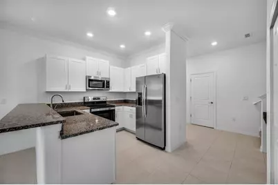 30741 Veridian Way, Wesley Chapel, FL 33543 - Photo 12