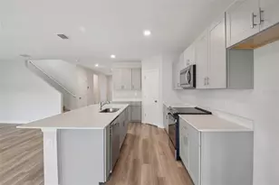 35033 Arbor Retreat Dr, Dade City, FL 33525 - Photo 14
