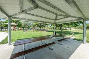 262 40th Ave NE, Saint Petersburg, FL 33703 - Photo 50