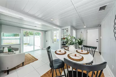 262 40 Avenue NE, Saint Petersburg, FL 33703 - Photo 8
