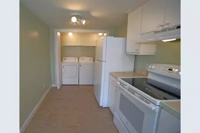 810 W Woodlawn Avenue, Tampa, FL 33603 - Photo 10