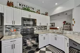 15036 Silversmith Cir, Spring Hill, FL 34609 - Photo 12