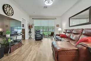 15036 Silversmith Cir, Spring Hill, FL 34609 - Photo 2