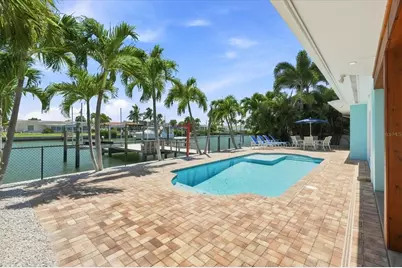 7852 Causeway Boulevard S, Saint Petersburg, FL 33707 - Photo 58
