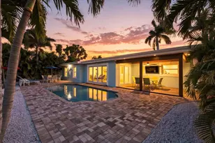 7852 Causeway Blvd S, Saint Petersburg, FL 33707 - Photo 8