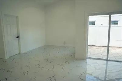 9224 Camino Villa Boulevard, Tampa, FL 33635 - Photo 8