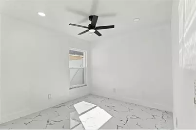 9224 Camino Villa Boulevard, Tampa, FL 33635 - Photo 32