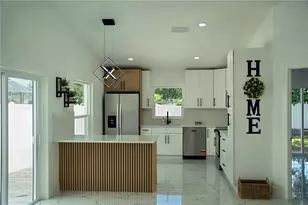 9224 Camino Villa Blvd, Tampa, FL 33635 - Photo 6