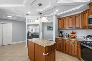118 Live Oak Ln, Largo, FL 33770 - Photo 8