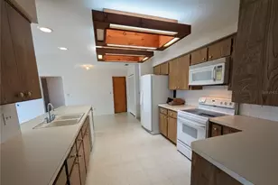 7006 120th St, Seminole, FL 33772 - Photo 12