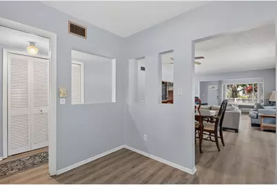 2280 World Parkway Boulevard #18, Clearwater, FL 33763 - Photo 10