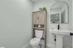 511 25th Ave N, Saint Petersburg, FL 33704 - Photo 10