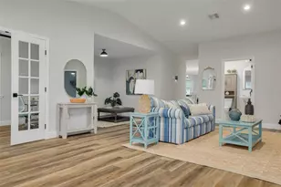 511 25th Ave N, Saint Petersburg, FL 33704 - Photo 6