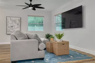 511 25th Ave N, Saint Petersburg, FL 33704 - Photo 14