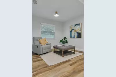 511 25th Avenue N, Saint Petersburg, FL 33704 - Photo 8