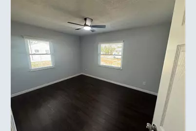 3600 Alabama Avenue NE, Saint Petersburg, FL 33703 - Photo 16