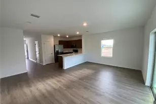 32580 Midsummer Night Ln, Wesley Chapel, FL 33543 - Photo 10