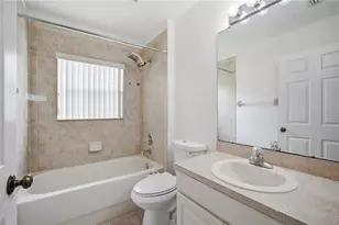 5912 Bramble Bush Ct, Zephyrhills, FL 33541 - Photo 36