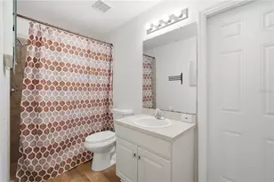 5912 Bramble Bush Ct, Zephyrhills, FL 33541 - Photo 40