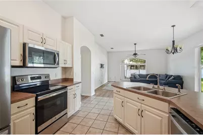 5912 Bramble Bush Court, Zephyrhills, FL 33541 - Photo 20