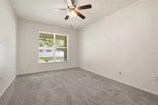 5912 Bramble Bush Ct, Zephyrhills, FL 33541 - Photo 24