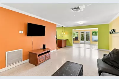 1070 6th Avenue NE, Largo, FL 33770 - Photo 4