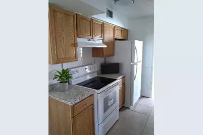 1001 Bay Breeze Terrace, Largo, FL 33770 - Photo 2