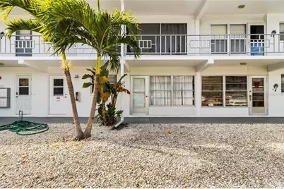 1221 Drew Street #B3, Clearwater, FL 33755 - Photo 2