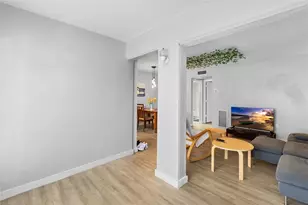 1221 Drew St, Clearwater, FL 33755 - Photo 4