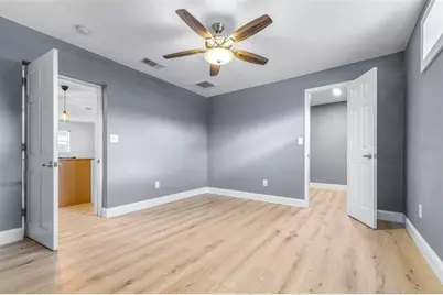 729 88th Avenue N, Saint Petersburg, FL 33702 - Photo 14