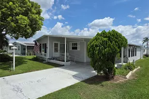 5634 Arrowhead Dr, Zephyrhills, FL 33542 - Photo 2