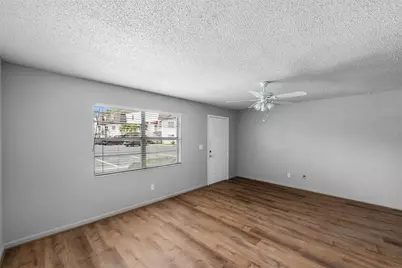 9013 Tudor Drive #103, Tampa, FL 33615 - Photo 6