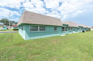 7030 Versailles N, Pinellas Park, FL 33781 - Photo 22
