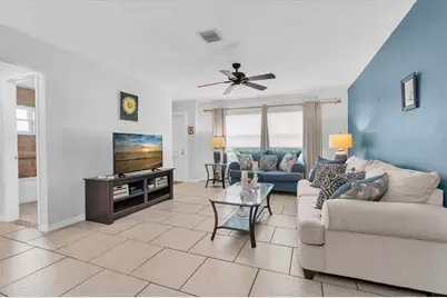 7030 Versailles N, Pinellas Park, FL 33781 - Photo 4