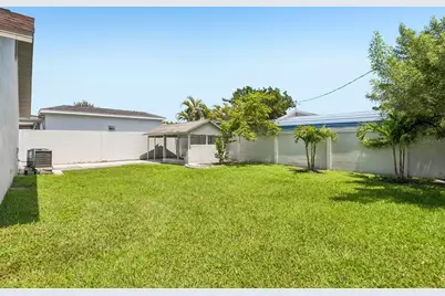 7001 N Clark Avenue, Tampa, FL 33614 - Photo 8